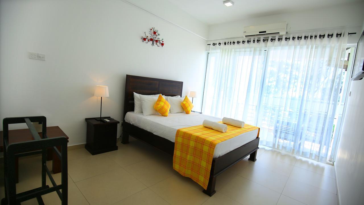 Twenty Two Binaweli Hotel Weligama Ngoại thất bức ảnh